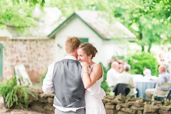 Shoemaker Homestead Wedding || Britney Clause Photography || Charm City Wed || www.charmcitywed.com