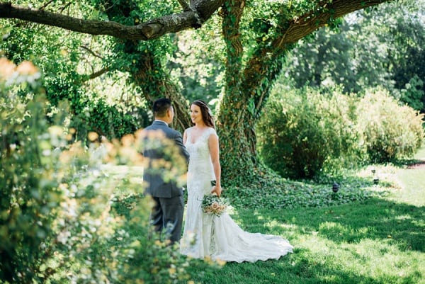 Spring Antrim 1844 Wedding || Bradley Images Photography || Charm City Wed || www.charmcitywed.com