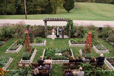 White Hall Farm Wedding || Jonathan Hanson || Charm City Wed || www.charmcitywed.com