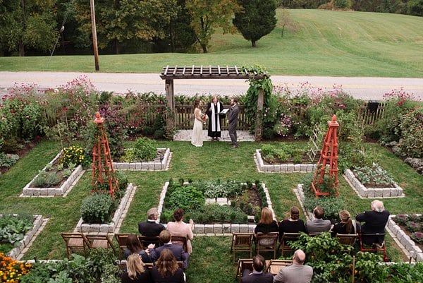 White Hall Farm Wedding || Jonathan Hanson || Charm City Wed || www.charmcitywed.com
