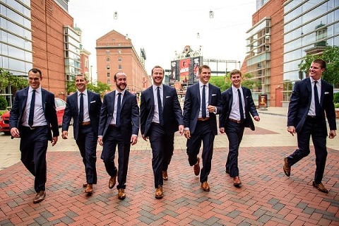 Summer Baltimore Museum of Industry Wedding || Annabelle Dando Photography || Charm City Wed || www.charmcitywed.com