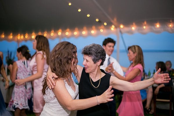 Wades Point Inn Wedding || B.O.B. Photography || Charm City Wed || www.charmcitywed.com Wades Point Inn Wedding || B.O.B. Photography || Charm City Wed || www.charmcitywed.com