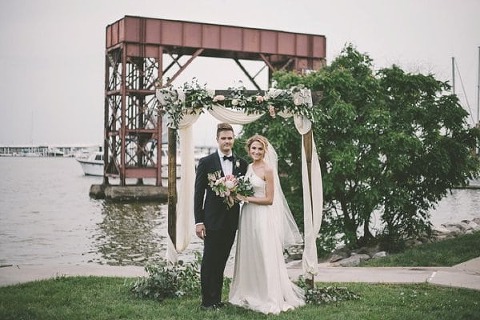 Canton Waterfront Wedding || Barbara O Photography || Intrinsic Weddings || Charm City Wed || www.charmcitywed.com