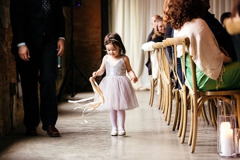 Chic Mt Washington Mill Dye House Wedding || Rebekah J Murray Photography || Charm City Wed || www.charmcitywed.com