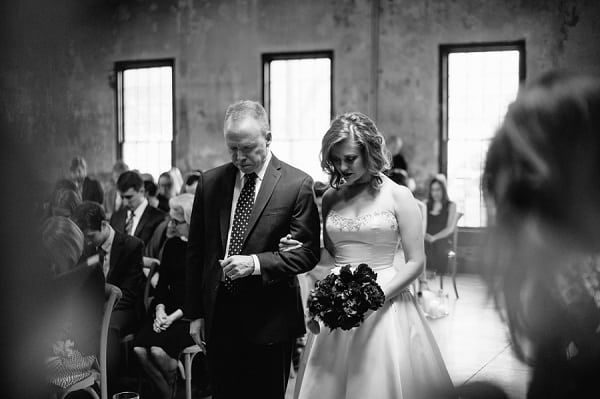 Chic Mt Washington Mill Dye House Wedding || Rebekah J Murray Photography || Charm City Wed || www.charmcitywed.com