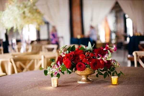 Chic Mt Washington Mill Dye House Wedding || Rebekah J Murray Photography || Charm City Wed || www.charmcitywed.com