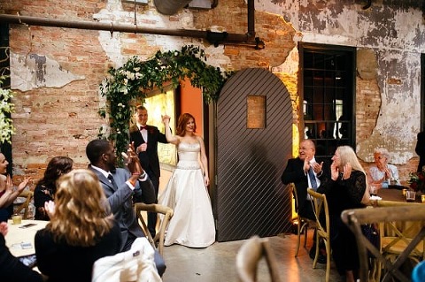 Chic Mt Washington Mill Dye House Wedding || Rebekah J Murray Photography || Charm City Wed || www.charmcitywed.com