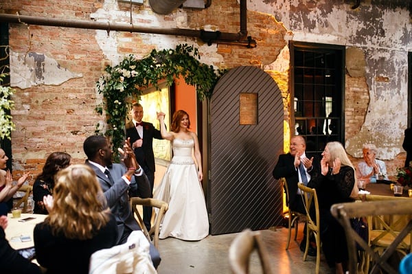 Chic Mt Washington Mill Dye House Wedding || Rebekah J Murray Photography || Charm City Wed || www.charmcitywed.com
