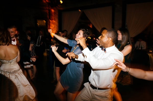 Chic Mt Washington Mill Dye House Wedding || Rebekah J Murray Photography || Charm City Wed || www.charmcitywed.com