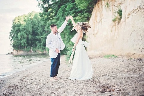 Cliffside Anniversary Session || Nicole Babcock Photography || Charm City Wed || www.charmcitywed.com