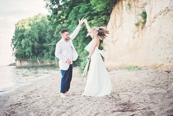 Cliffside Anniversary Session || Nicole Babcock Photography || Charm City Wed || www.charmcitywed.com