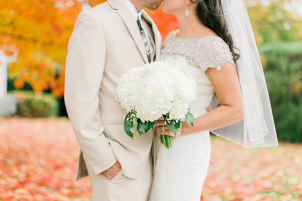 Fall Antrim 1844 Wedding || Mary Neumann Photography || Charm City Wed || www.charmcitywed.com