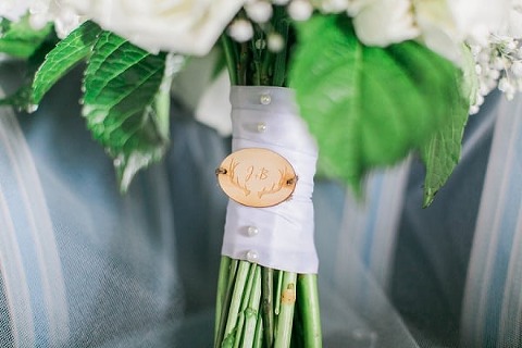 Fall Antrim 1844 Wedding || Mary Neumann Photography || Charm City Wed || www.charmcitywed.com