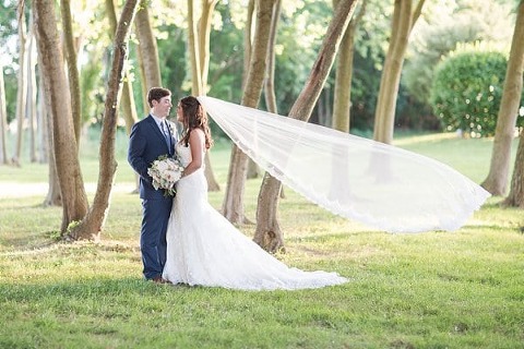 Kent Manor Inn Wedding || Tara+Renata || Charm City Wed || www.charmcitywed.com