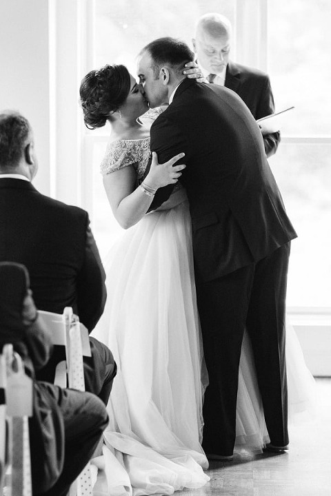 Romantic Historic Londontown Wedding || Tara + Renata || Charm City Wed || www.charmcitywed.com