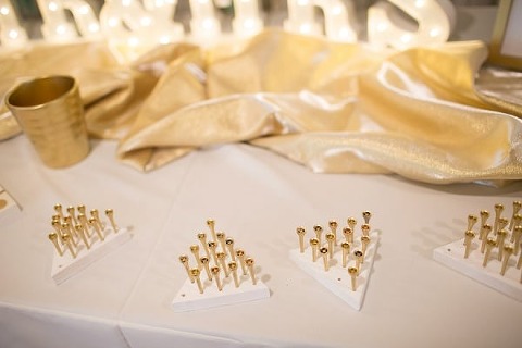 Romantic Historic Londontown Wedding || Tara + Renata || Charm City Wed || www.charmcitywed.com