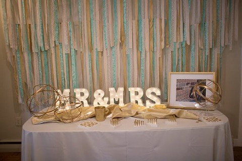 Romantic Historic Londontown Wedding || Tara + Renata || Charm City Wed || www.charmcitywed.com