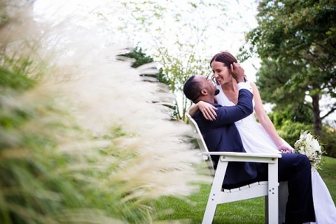 Boho Chesapeake Bay Beach Club Wedding || Jessica Eastburn Photography || Charm City Wed || www.charmcitywed.com