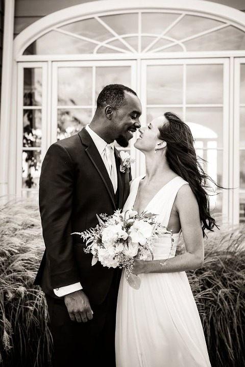 Boho Chesapeake Bay Beach Club Wedding || Jessica Eastburn Photography || Charm City Wed || www.charmcitywed.com