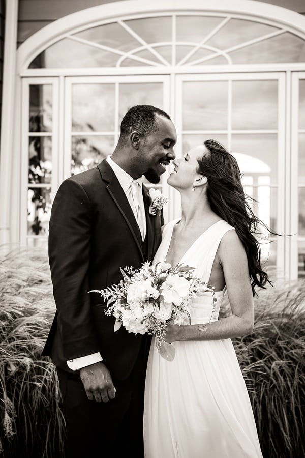 Boho Chesapeake Bay Beach Club Wedding || Jessica Eastburn Photography || Charm City Wed || www.charmcitywed.com