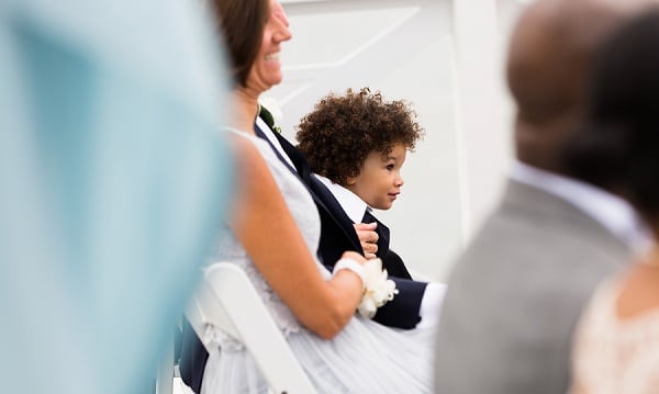 Boho Chesapeake Bay Beach Club Wedding || Jessica Eastburn Photography || Charm City Wed || www.charmcitywed.com