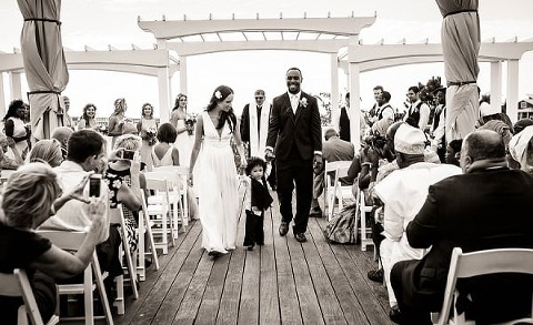 Boho Chesapeake Bay Beach Club Wedding || Jessica Eastburn Photography || Charm City Wed || www.charmcitywed.com