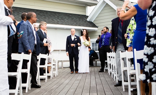 Boho Chesapeake Bay Beach Club Wedding || Jessica Eastburn Photography || Charm City Wed || www.charmcitywed.com