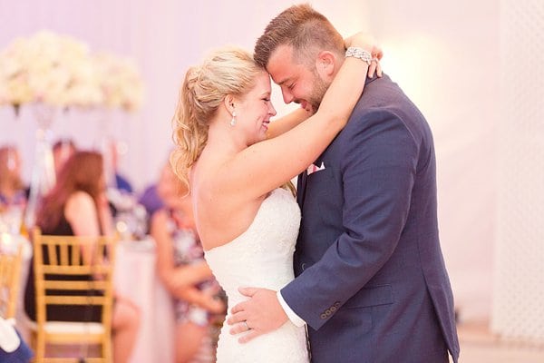 Celebrations at the Bay Wedding || Stacey Lee Photography || Charm City Wed || www.charmcitywed.com