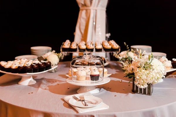 Glen Ellen Farm Wedding || Heather Ryan Photography || Charm City Wed || www.charmcitywed.com Glen Ellen Farm Wedding || Heather Ryan Photography || Charm City Wed || www.charmcitywed.com