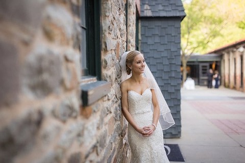 Mt. Washington Mill Dye House Wedding || Artful Weddings || Charm City Wed || www.charmcitywed.com