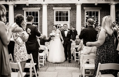 Tidewater Inn Wedding || Jessica Eastburn Photography || Charm City Wed || www.charmcitywed.com