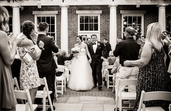 Tidewater Inn Wedding || Jessica Eastburn Photography || Charm City Wed || www.charmcitywed.com Tidewater Inn Wedding || Jessica Eastburn Photography || Charm City Wed || www.charmcitywed.com