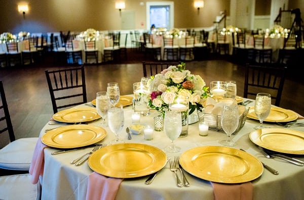 Tidewater Inn Wedding || Jessica Eastburn Photography || Charm City Wed || www.charmcitywed.com Tidewater Inn Wedding || Jessica Eastburn Photography || Charm City Wed || www.charmcitywed.com