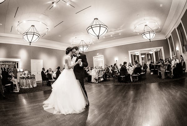 Tidewater Inn Wedding || Jessica Eastburn Photography || Charm City Wed || www.charmcitywed.com Tidewater Inn Wedding || Jessica Eastburn Photography || Charm City Wed || www.charmcitywed.com