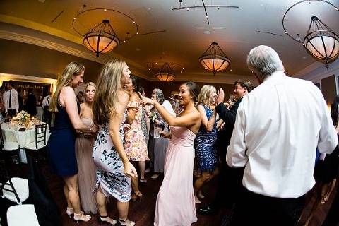 Tidewater Inn Wedding || Jessica Eastburn Photography || Charm City Wed || www.charmcitywed.com