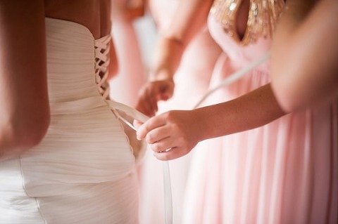 Vintage Blush Running Hare Vineyard Wedding || Meaghan Elliott Photography || Charm City Wed || www.charmcitywed.com