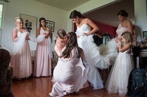 Vintage Blush Running Hare Vineyard Wedding || Meaghan Elliott Photography || Charm City Wed || www.charmcitywed.com