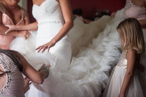 Vintage Blush Running Hare Vineyard Wedding || Meaghan Elliott Photography || Charm City Wed || www.charmcitywed.com