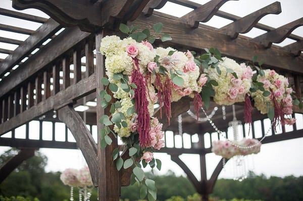 Vintage Blush Running Hare Vineyard Wedding || Meaghan Elliott Photography || Charm City Wed || www.charmcitywed.com