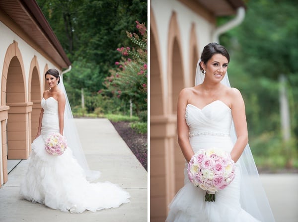 Vintage Blush Running Hare Vineyard Wedding || Meaghan Elliott Photography || Charm City Wed || www.charmcitywed.com