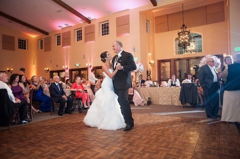 Vintage Blush Running Hare Vineyard Wedding || Meaghan Elliott Photography || Charm City Wed || www.charmcitywed.com