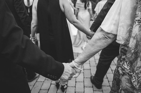 Vintage Blush Running Hare Vineyard Wedding || Meaghan Elliott Photography || Charm City Wed || www.charmcitywed.com