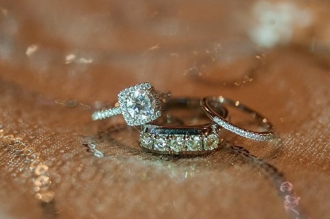 Vintage Blush Running Hare Vineyard Wedding || Meaghan Elliott Photography || Charm City Wed || www.charmcitywed.com