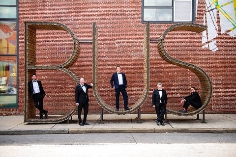 Creative Alliance Wedding || Annabelle Dando Photography || Charm City Wed || www.charmcitywed.com