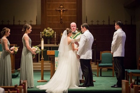 Elkridge Country Club Wedding || JFannon Photography || Charm City Wed || www.charmcitywed.com