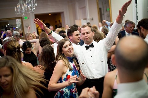 Elkridge Country Club Wedding || JFannon Photography || Charm City Wed || www.charmcitywed.com