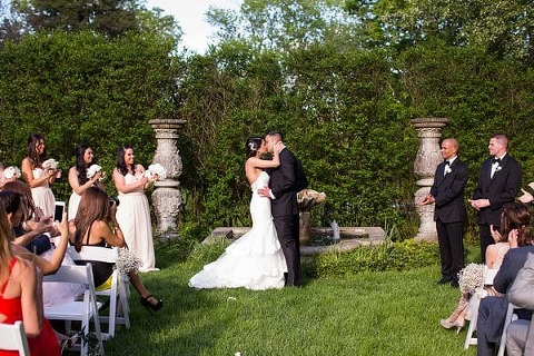 Evergreen Wedding || Dani Leigh Photography || Charm City Wed || www.charmcitywed.com