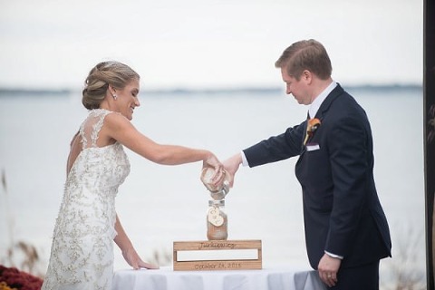 Fall Herrington on the Bay Wedding || Meaghan Elliott Photography || Charm City Wed || www.charmcitywed.com