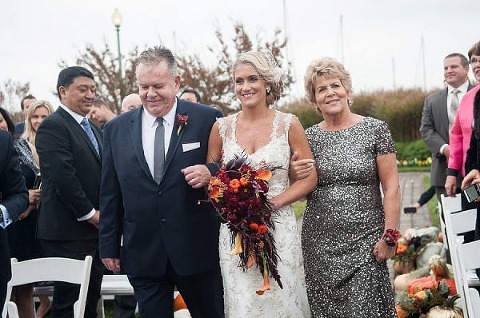 Fall Herrington on the Bay Wedding || Meaghan Elliott Photography || Charm City Wed || www.charmcitywed.com