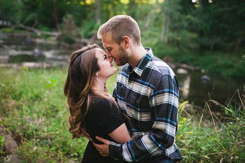 Gunpowder Falls State Park Engagement Session || Elizabeth Mae Photography || Charm City Wed || www.charmcitywed.com